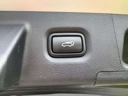 Used 2022 Hyundai Santa Fe Limited w/ Cargo Package AWD/4WD image 12