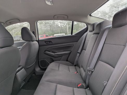 Used 2023 Nissan Altima 2.5 SV image 12