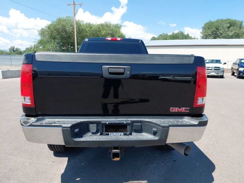 Used 2009 GMC Sierra 3500 SLE w/ SLE Preferred Package AWD/4WD image 4