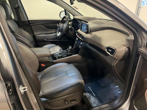 Used 2019 Hyundai Santa Fe Limited image 38