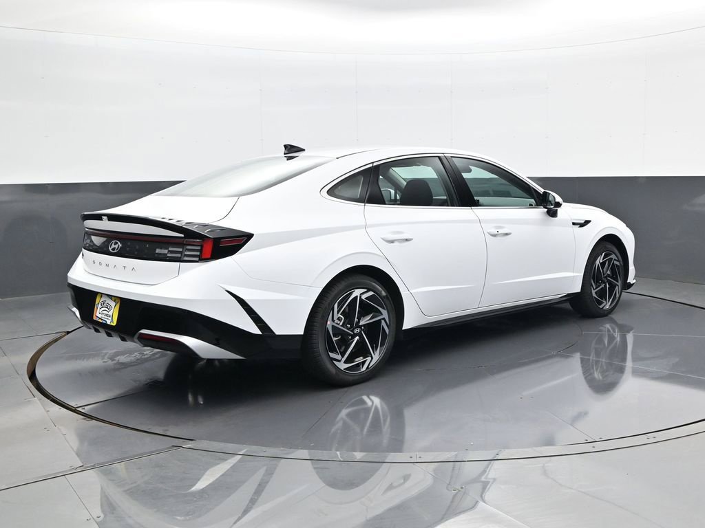 New 2026 Hyundai Sonata SEL FWD image 5