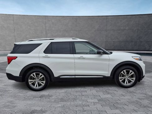 Used 2020 Ford Explorer Platinum w/ Premium Technology Package AWD/4WD image 12