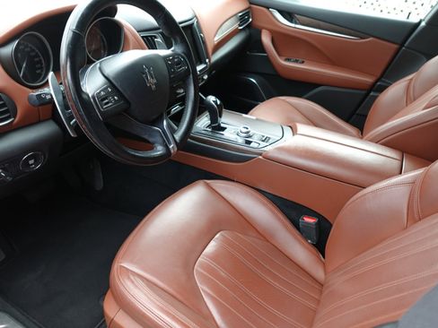 Used 2017 Maserati Levante S image 8