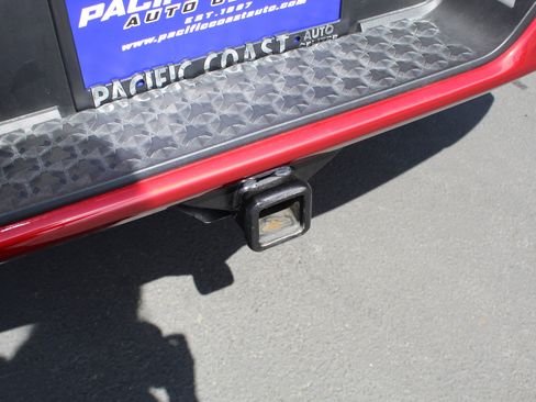 Used 2023 GMC Canyon AT4 w/ Technology Package image 16