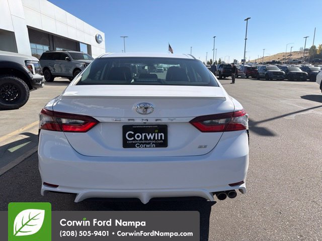 Used 2024 Toyota Camry SE FWD image 6