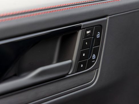 New 2026 Porsche Cayenne GTS image 23