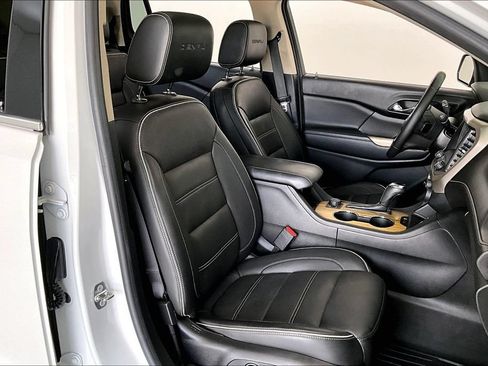 Used 2017 GMC Acadia Denali w/ Technology Package AWD/4WD image 9