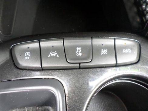 Used 2022 Chevrolet TrailBlazer LT w/ LPO, Blackout Package AWD/4WD image 11