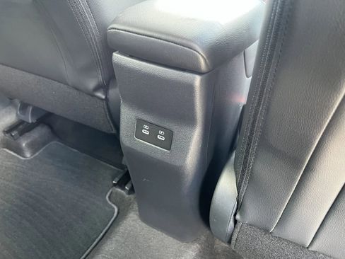 Used 2025 Nissan Kicks SR w/ Illumination Package image 26