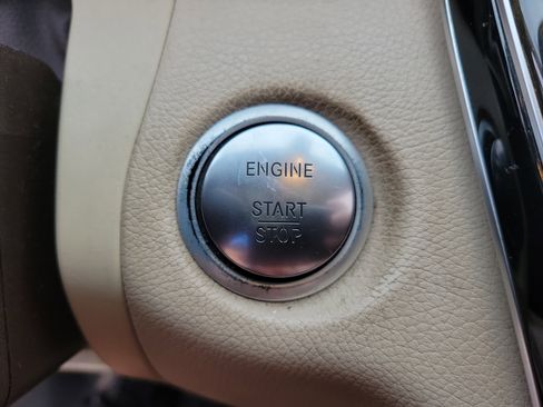 Used 2015 Mercedes-Benz C 300 4MATIC Sedan image 15