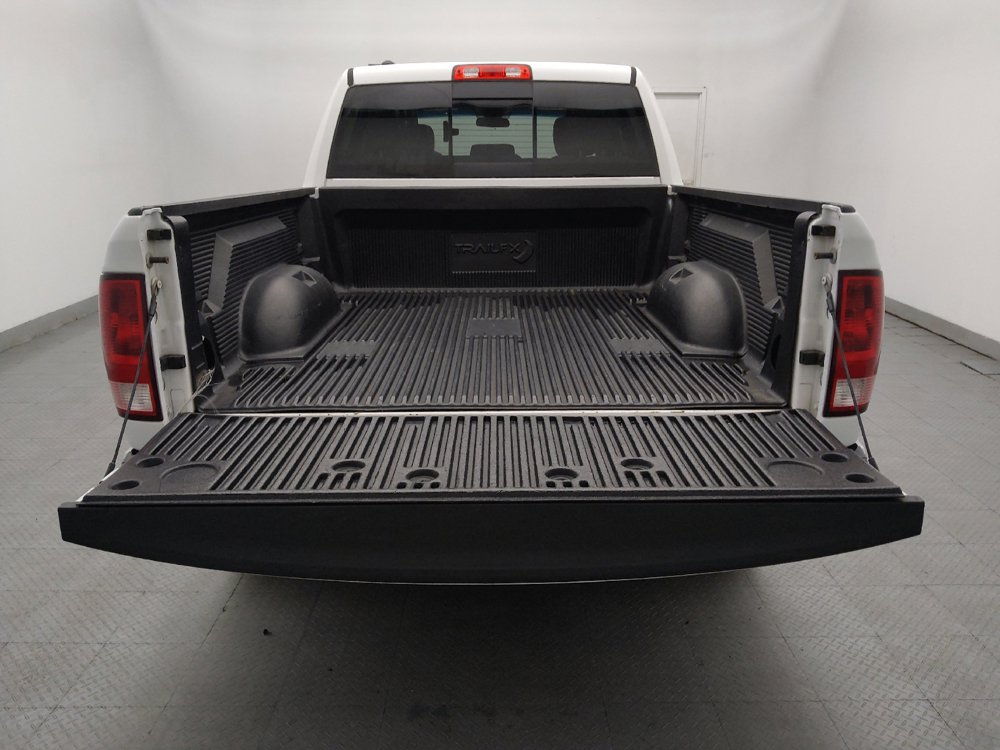 Used 2020 RAM 1500 Classic SLT RWD image 29