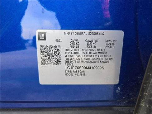 Used 2021 Chevrolet Bolt Premier w/ Infotainment Package image 24