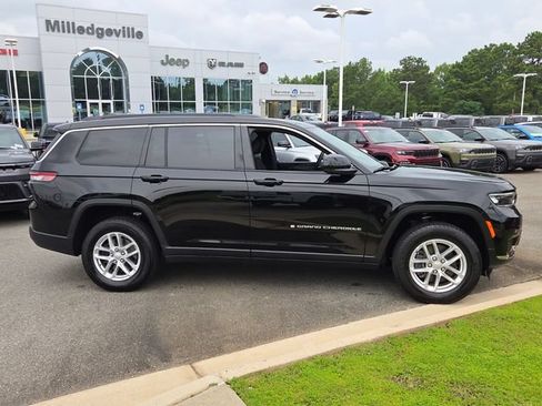 Used 2025 Jeep Grand Cherokee L Laredo RWD image 14