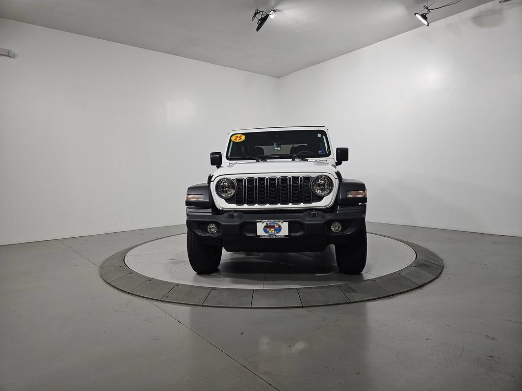Used 2025 Jeep Wrangler Sport AWD/4WD image 9