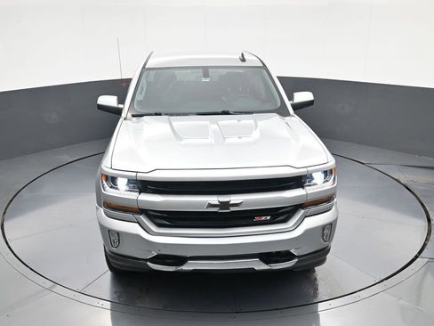 Used 2018 Chevrolet Silverado 1500 LT w/ All Star Edition AWD/4WD image 28