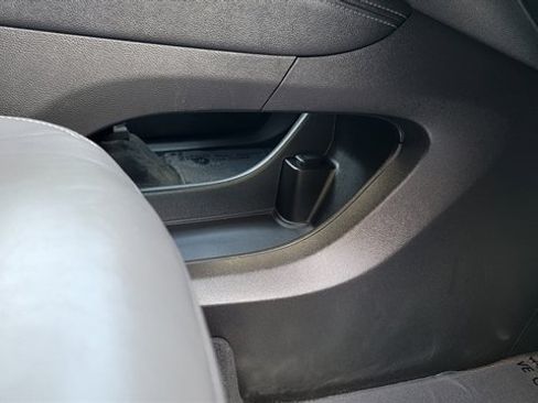 Used 2022 Buick Enclave Premium image 38