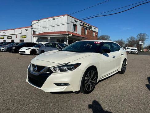 Used 2017 Nissan Maxima 3.5 S image 1