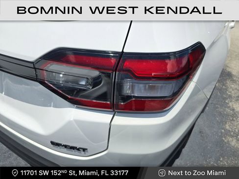 Used 2023 Honda Pilot Sport image 5