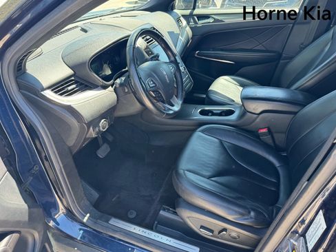 Used 2016 Lincoln MKC Premiere FWD image 9