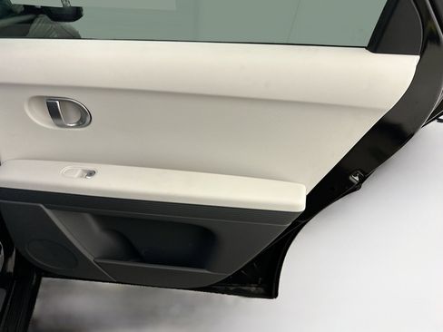 Used 2024 Hyundai Ioniq 5 SEL image 32