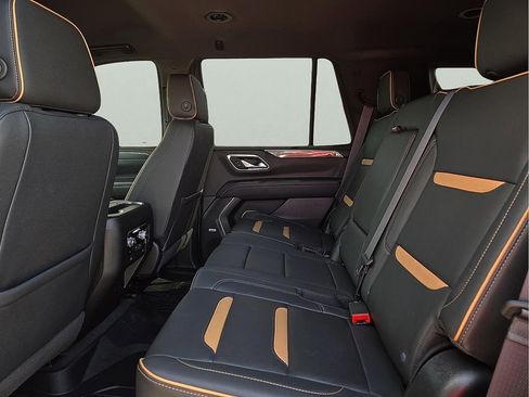 Used 2023 GMC Yukon AT4 AWD/4WD image 11
