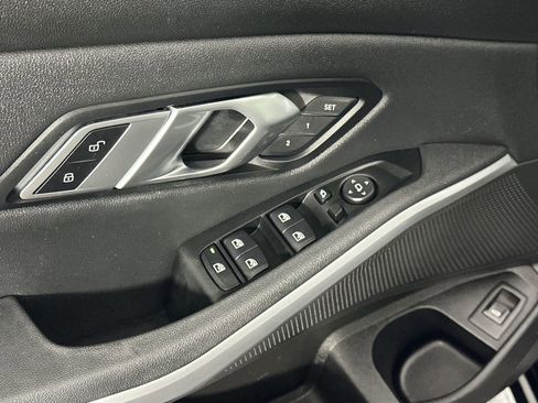 Used 2019 BMW 330i xDrive Sedan w/ Convenience Package image 17