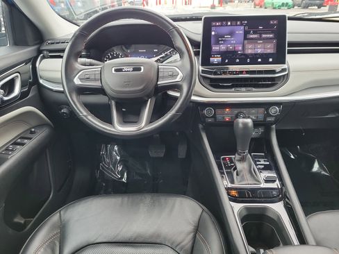 Used 2022 Jeep Compass Limited image 10