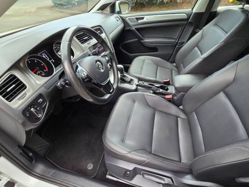 Used 2015 Volkswagen Golf TDI SEL FWD image 2