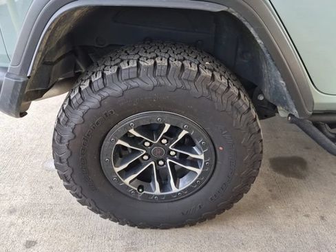 Used 2024 Jeep Wrangler Unlimited Rubicon w/ XTREMEE 35" Tire Package AWD/4WD image 30