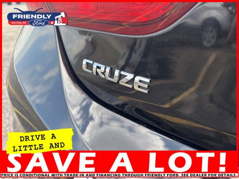 Used 2019 Chevrolet Cruze LS image 28