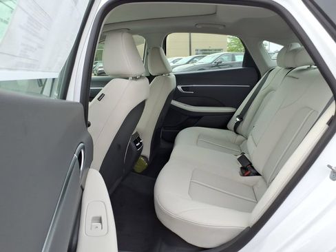 New 2026 Hyundai Sonata SEL FWD image 10