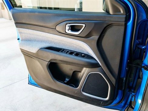 Used 2022 Jeep Compass Latitude w/ Convenience Group image 18