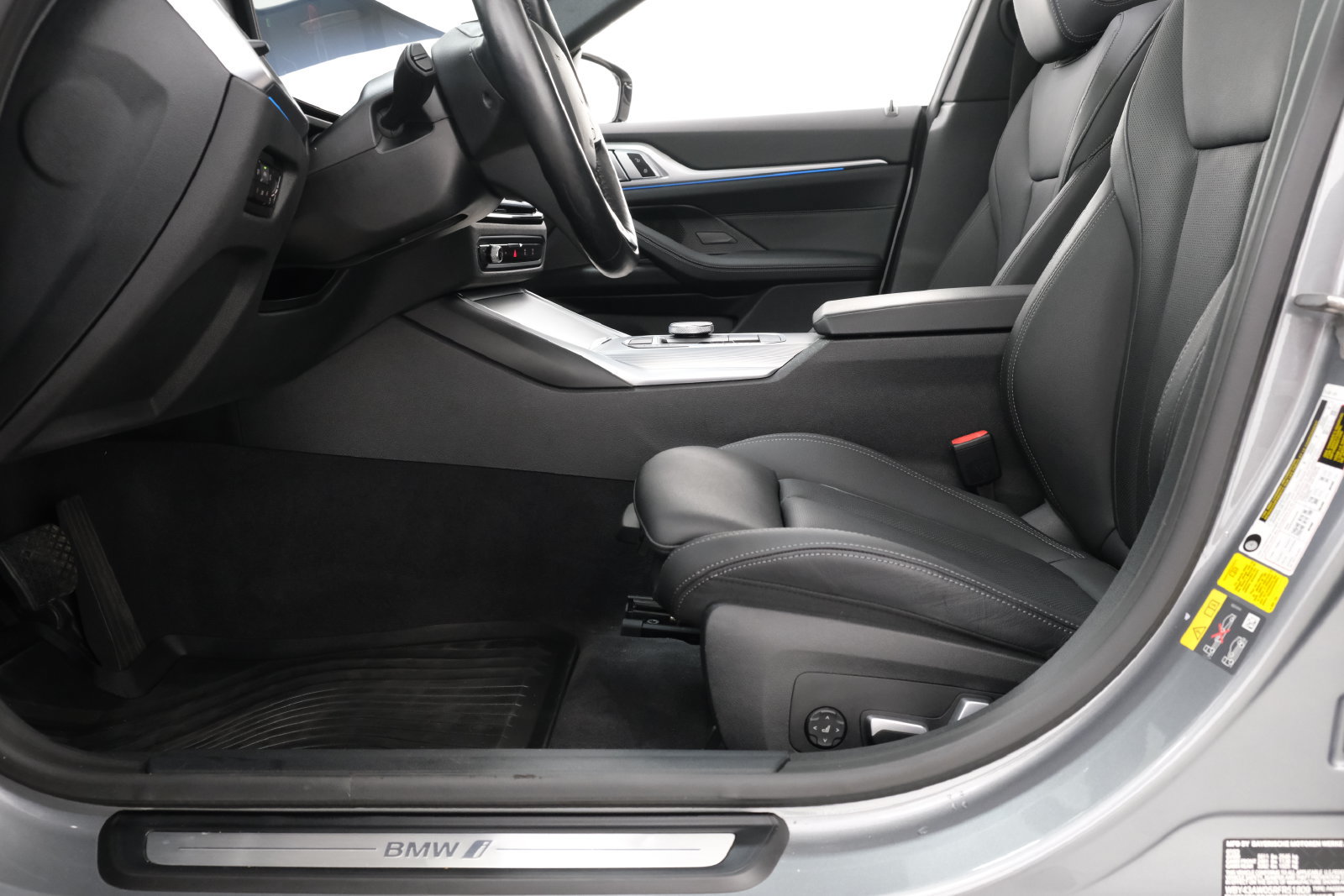 Used 2024 BMW i4 eDrive35 w/ Premium Package RWD image 31