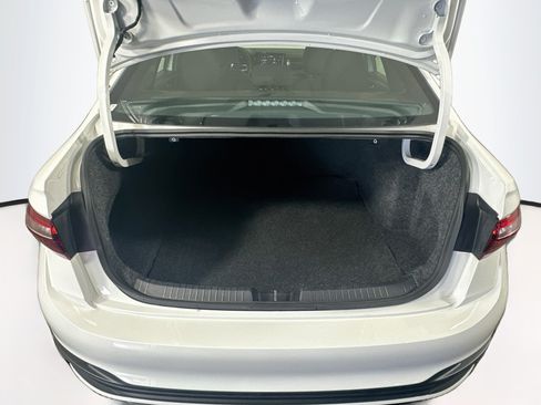 Used 2025 Volkswagen Jetta Sport FWD image 27