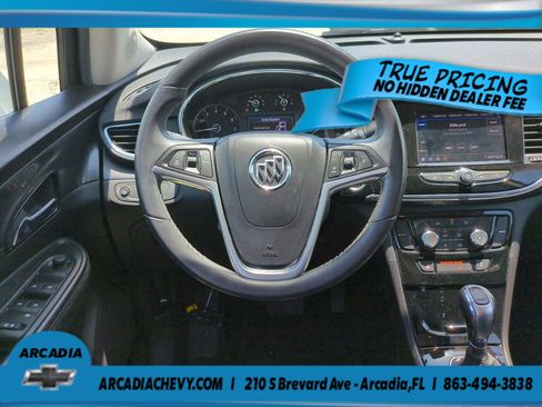 Used 2022 Buick Encore Preferred w/ Safety Package AWD/4WD image 15