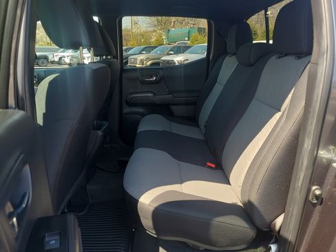 Certified 2023 Toyota Tacoma TRD Sport image 28