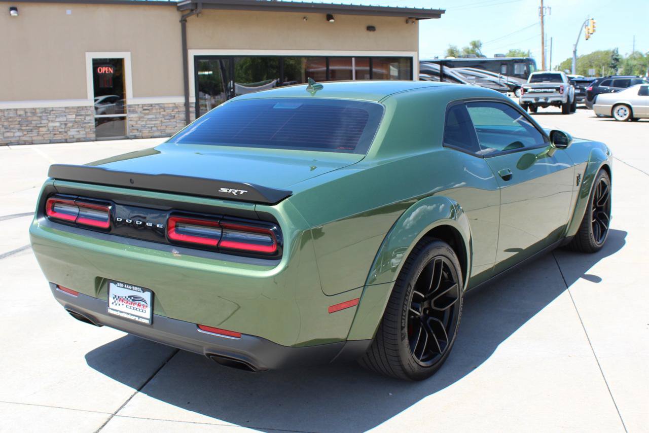 Used 2018 Dodge Challenger SRT Demon RWD image 8