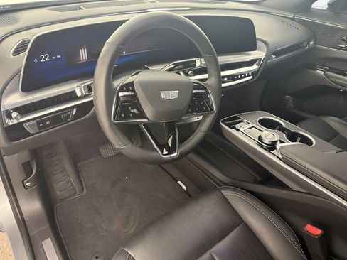 Used 2024 Cadillac Lyriq Sport AWD/4WD image 15