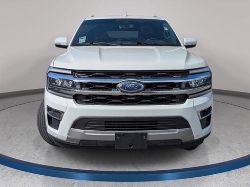 Used 2024 Ford Expedition Limited RWD image 2