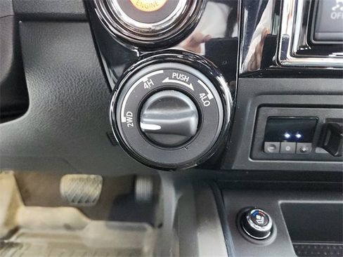 Used 2023 Nissan Titan Platinum Reserve w/ Moonroof Package image 27