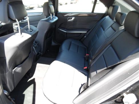 Used 2014 Mercedes-Benz E 350 4MATIC Sedan image 21