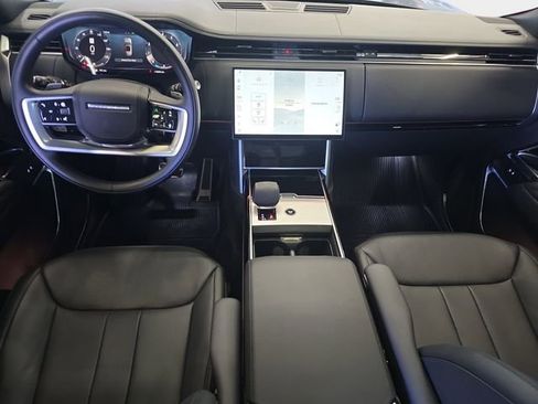 Certified 2025 Land Rover Range Rover Long Wheelbase Autobiography image 10