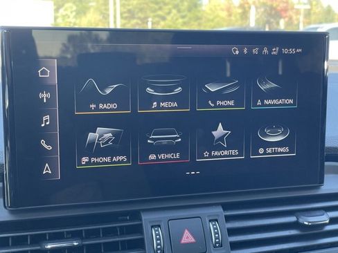 Certified 2025 Audi Q5 2.0T Premium w/ Convenience Plus Package image 9