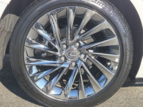 Certified 2025 Lexus ES 300h Ultra Luxury image 33