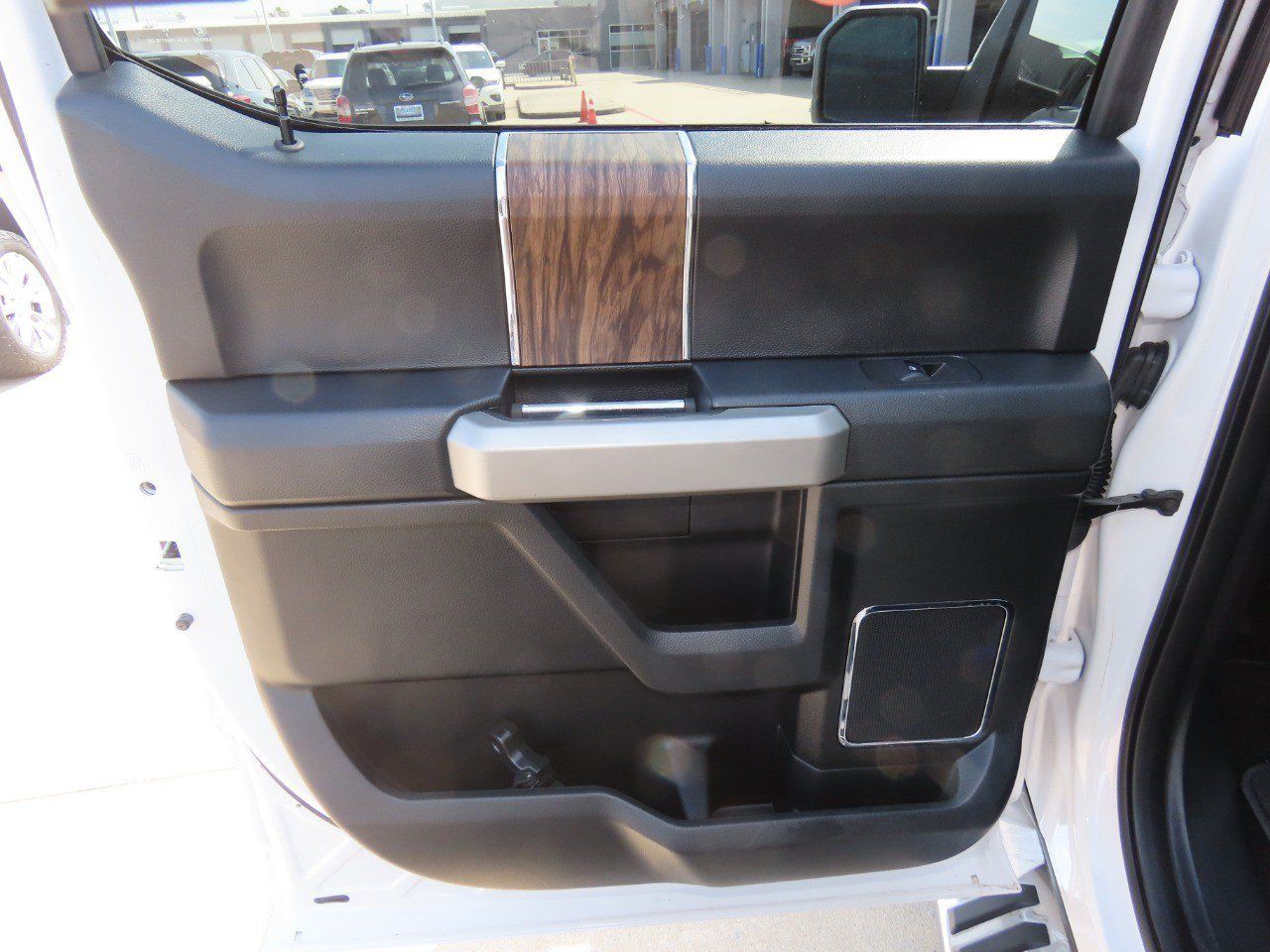 Used 2018 Ford F150 Lariat w/ Equipment Group 502A Luxury RWD image 20