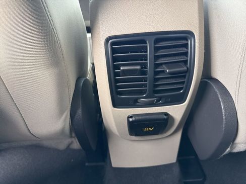 Used 2017 Ford Escape SE w/ Equipment Group 201A image 15