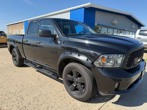 Used 2018 RAM 1500 Express w/ Express Value Package image 2