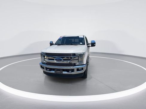 Certified 2018 Ford F250 Lariat w/ Lariat Ultimate Package AWD/4WD image 2