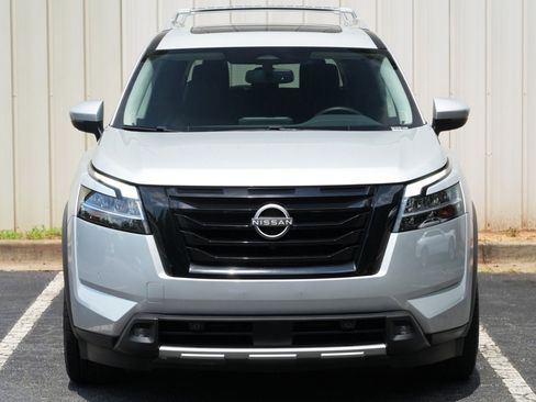 Used 2022 Nissan Pathfinder SL w/ SL Premium Package FWD image 45