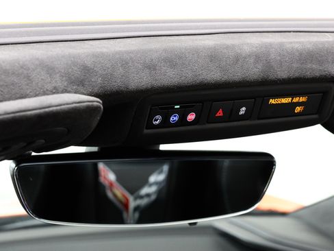 Used 2021 Chevrolet Corvette Stingray Premium Cpe w/ Z51 Performance Package image 66